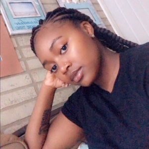 Meet your Posher, Celena